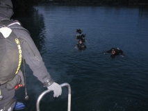 Dämmerungstauchgang von der Badeplattform